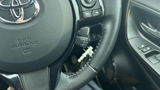 Toyota Yaris 1.5 VVT-i Design 5dr Petrol Hatchback